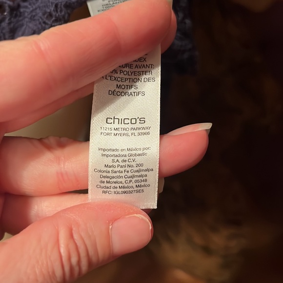 EUC Navy Chico’s lace blouse - Picture 11 of 16